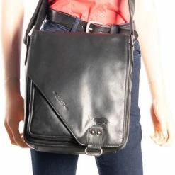 Nieuw β Arrigo Schoudertas Echt Leder In De Kleur Zwart Met Een Overslag Klep En Twee Magneetsluitingen – Crossbody Tas Zwart Leer π 14 Nieuw β Arrigo Schoudertas Echt Leder In De Kleur Zwart Met Een Overslag Klep En Twee Magneetsluitingen – Crossbody Tas Zwart Leer π -Tassen-dames Winkel 347x840