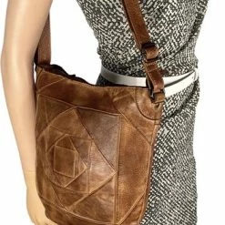 Goedkoop 🔔 Schoudertas - Dames Tassen - Schoudertassen Vrouwen - Lichtbruin Leer - Arrigo 🤩 21 Goedkoop 🔔 Schoudertas - Dames Tassen - Schoudertassen Vrouwen - Lichtbruin Leer - Arrigo 🤩 -Tassen-dames Winkel 352x840