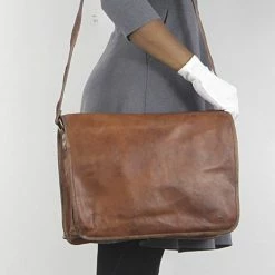 Nieuw 😍 Oncedoce Schoudertas 15.4 ‘’ Bruin - ECHTE LEDER – Messengertas – Satcheltas - Aktetas A4 Formaat Almeria R15 Handgemaakt – Cognac Bruin 😍 -Tassen-dames Winkel 464x840