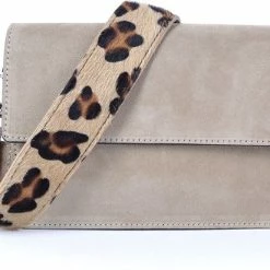 Korting ๐ DeSchoenenkast.nl Suède Schoudertas Basic - Beige - Leer- Zilver Beslag ๐