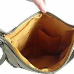 Begroting 😀 Merkloos Basic Zipper Khaki - Schoudertas - Handtas - PU Leder - Verstelbare Schouderbanden - Afmetingen 28x24x5,5CM - Khaki - Zilverkleurig ❤️ -Tassen-dames Winkel 550x414 5