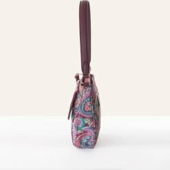 Begroting ๐ฅ Oilily Helena Paisley M Flat Shoulder Bag Port ๐ 21 Begroting ๐ฅ Oilily Helena Paisley M Flat Shoulder Bag Port ๐ -Tassen-dames Winkel 550x495 2