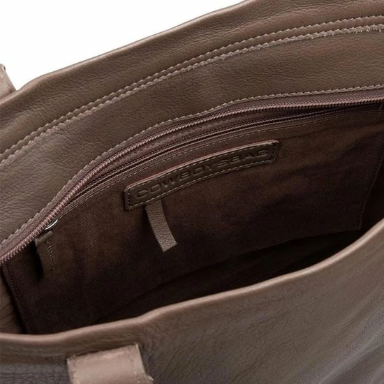 Uitgang π― Cowboysbag - Laptoptassen - Laptop Bag Rusk 13 Inch - Taupe β€οΈ 6 Uitgang π― Cowboysbag - Laptoptassen - Laptop Bag Rusk 13 Inch - Taupe β€οΈ - Afbeelding 4