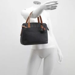 Beste deal ⌛ Berba Medium Schoudertas / Crossbody Tas Dames - Leer - Chamonix - Zwart 🔥 -Tassen-dames Winkel 550x635 8