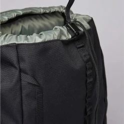 Goedkoopste ๐ Sandqvist Walter Black Rugzak SQA1923 Zwart 19L 16 Inch Duurzaam โค๏ธ 26 Goedkoopste ๐ Sandqvist Walter Black Rugzak SQA1923 Zwart 19L 16 Inch Duurzaam โค๏ธ -Tassen-dames Winkel 550x690 2