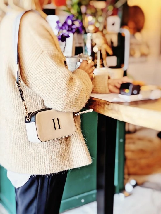 Aanbiedingen 🔔 The Original Teds Squad Crossbody Bag & Giftcard €15 😍 6 Aanbiedingen 🔔 The Original Teds Squad Crossbody Bag & Giftcard €15 😍 - Afbeelding 4