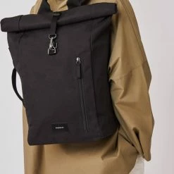 Top 10 👍 Sandqvist Dante Vegan Metal Hook Black SQA1579 Zwart, Duurzaam 🌟 -Tassen-dames Winkel 550x778 5